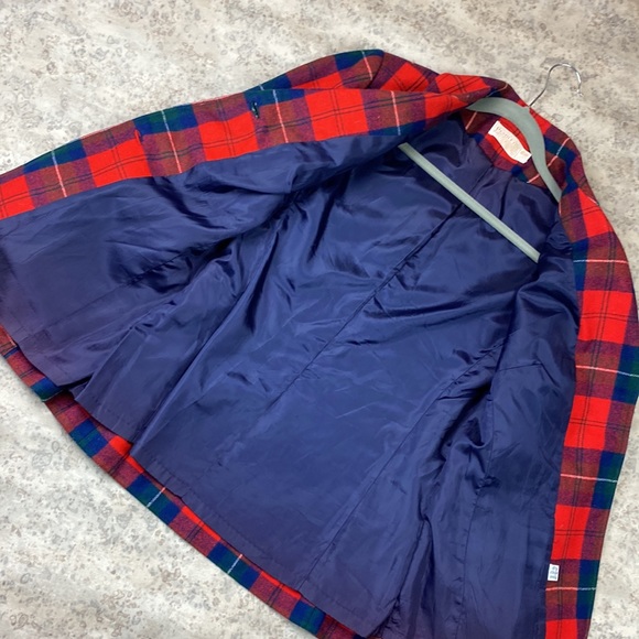Vintage Pendleton Plaid Wool Brazer - Picture 7 of 9